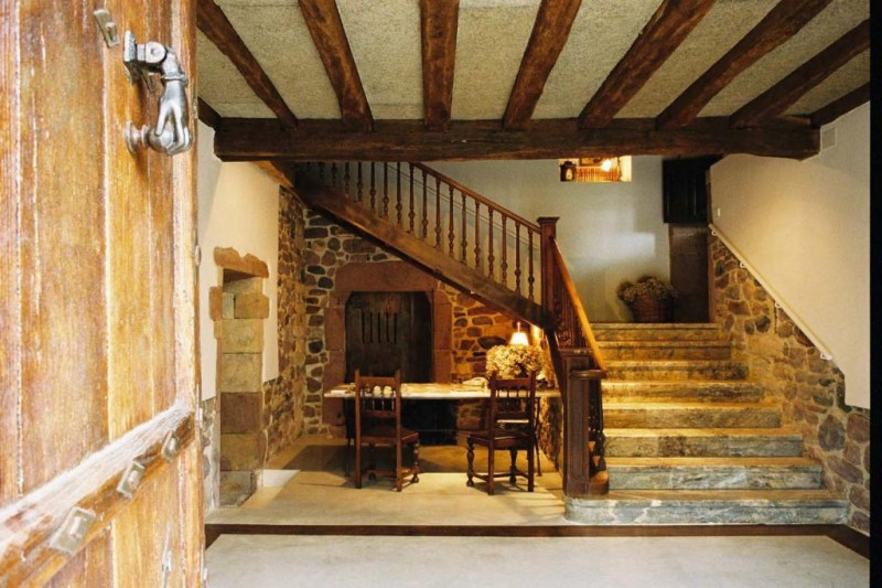 HOSTAL DONOSTI hostal donosti: