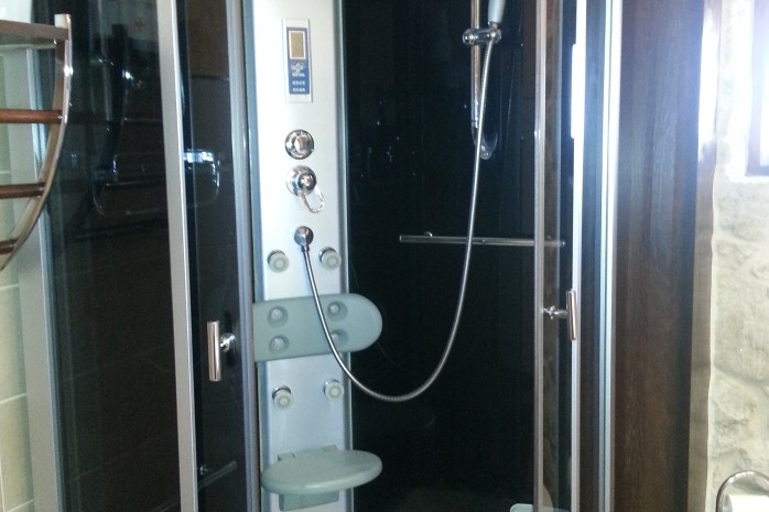 apartamentos serena golf telefono