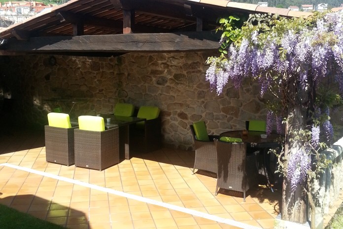 apartamentos serena golf telefono