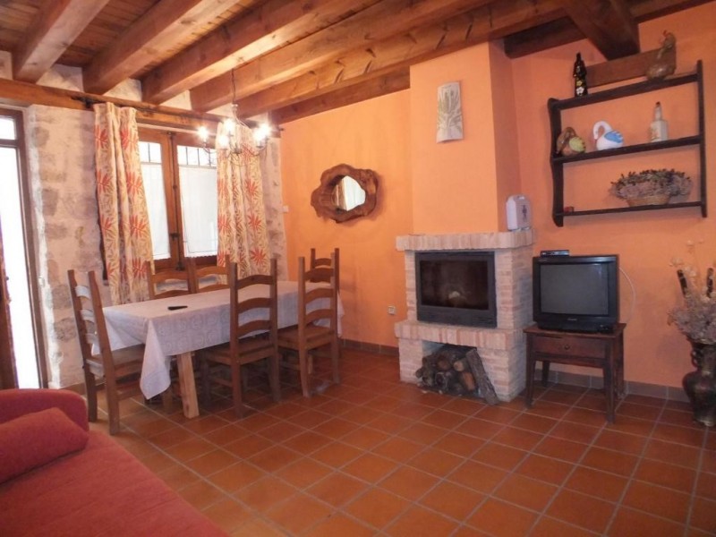 Casa Rural La Portada El Durat n En Urue as casa-rural-la-portada-el-durat-n-en-urue-as