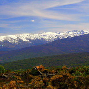 Sierras de Béjar-Candelario con nieve en Covatilla