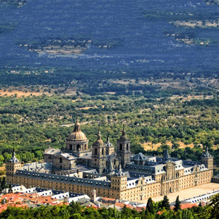 El Escorial, asiento imperial que asombra siempre